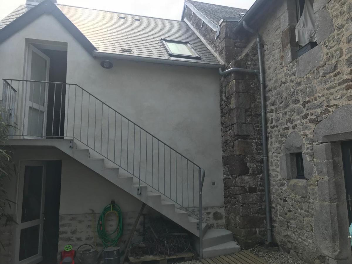Chez Natacha Et Adrien Apartment Regneville-sur-Mer Luaran gambar
